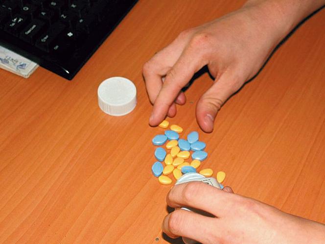 Handlował viagrą pod sklepem