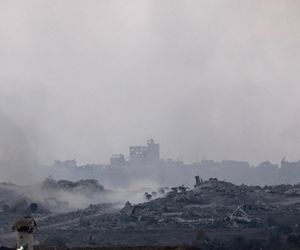 Izrael rozpoczął szturm na Gazę. Pas ognia nad miastem, w tle spór o los zakładników