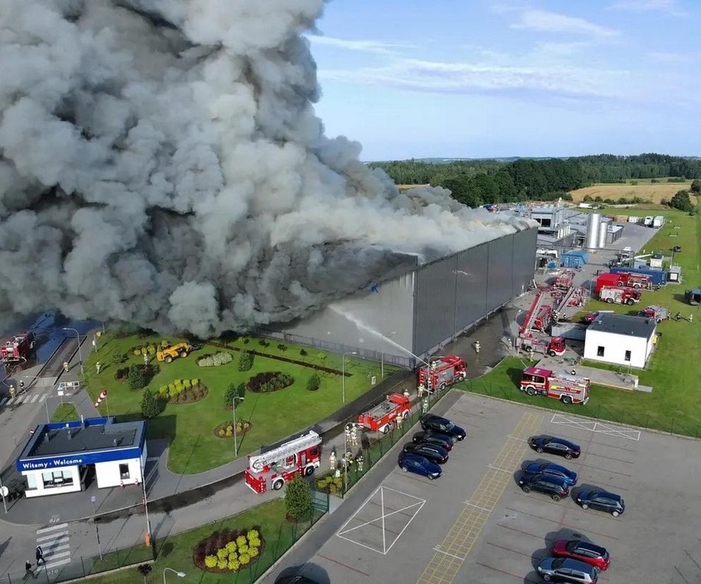 Pożar akumulatorowni na poddaszu zakładu przetwórstwa drobiu w Kawle