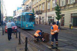 Uwaga pasażerowie! Awaria torowiska na ul. Zwierzynieckiej, są spore utrudnienia w ruchu