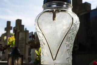 Jak udekorować grób na Wszytskich Świętych