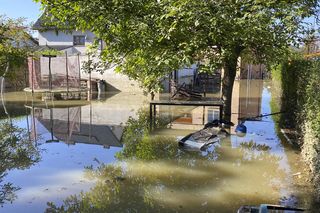Zalany dom - jak ograniczyć straty i uniknąć kosztownych napraw?