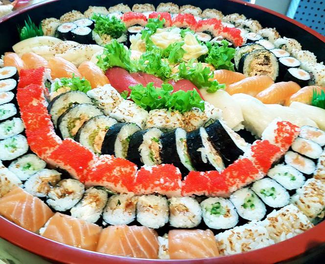 Japońskie przysmaki w Warszawie: sprawdź, gdzie zjeść najlepsze sushi! [RANKING]