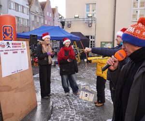 Bieg Mikołajów w Olsztynie. Około 400 osób pobiegło w charytatywnym celu [ZDJĘCIA]