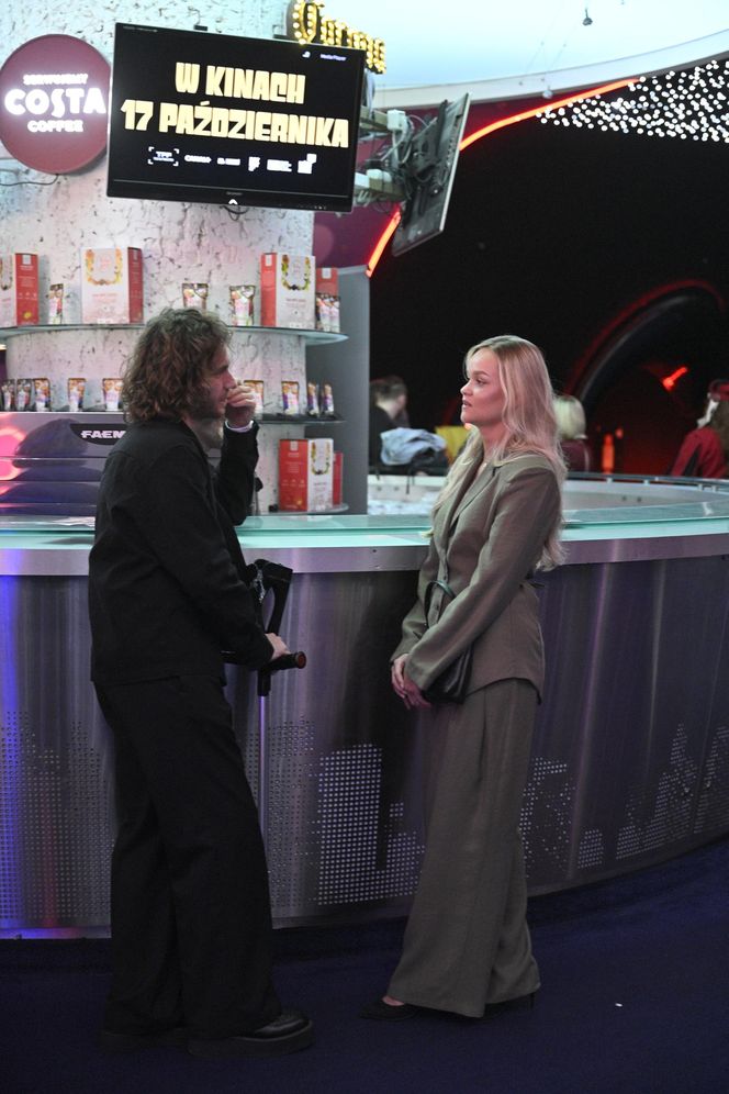 Premiera "LARP. Miłość, trolle i inne questy": Pawł Deląg z partnerką