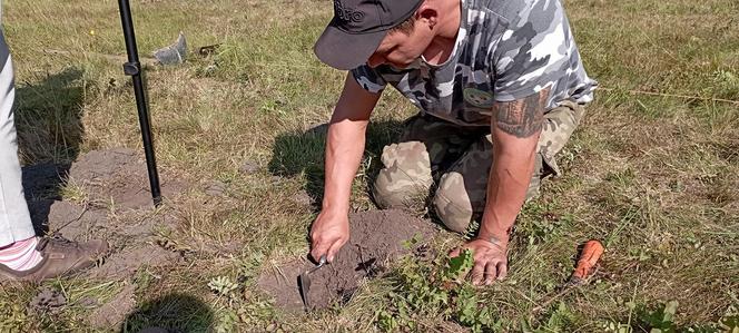 Sensacyjne odkrycie w Borach Tucholskich. Takie wykopalisko jest rzadkością, a znaleziono aż 29 skarbów