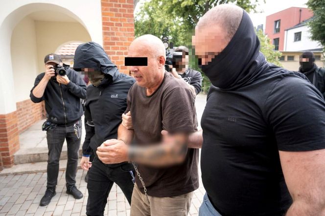 W szalonym rajdzie rozjeżdżał ludzi i niszczył auta. Zbigniew W. płakał jak bóbr