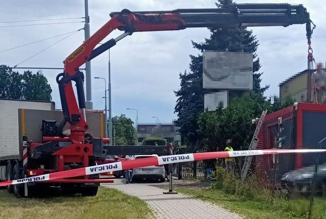 W Lublinie działał nielegalny salon gier. Policja odholowała go na lawecie