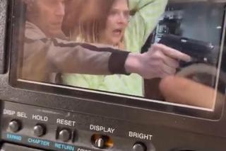 M jak miłość na planie. Lilka (Monika Mielnicka), Ethan Anderson (Paweł Roman)