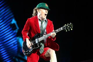 Co wspólnego mają zamach na World Trade Center i... AC/DC?! Historia utworu Safe in New York City