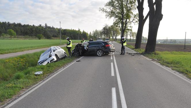 Wypadek na trasie Działdowo-Kozłowo. Dwie osoby w szpitalu