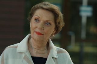 Barwy szczęścia, odcinek 3068. Rawiczowa (Elżbieta Jarosik)