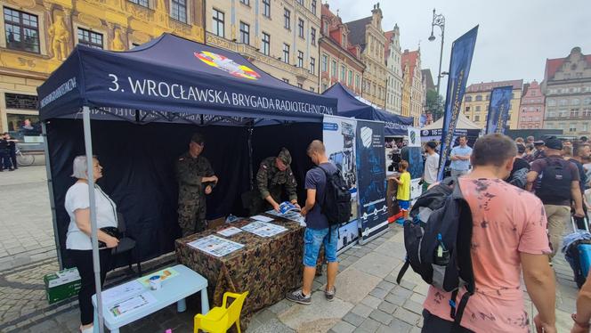 Święto Wojska Polskiego we Wrocławiu. Taki sprzęt zaprezentowano na wrocławskim Rynku 