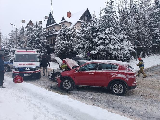 Wypadek w Zakopanem. Na drogach panują fatalne warunki