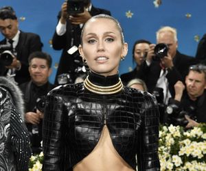 Miley Cyrus wypaliła przed występem: jest tu kilku moich byłych! Z kim się spotykała?