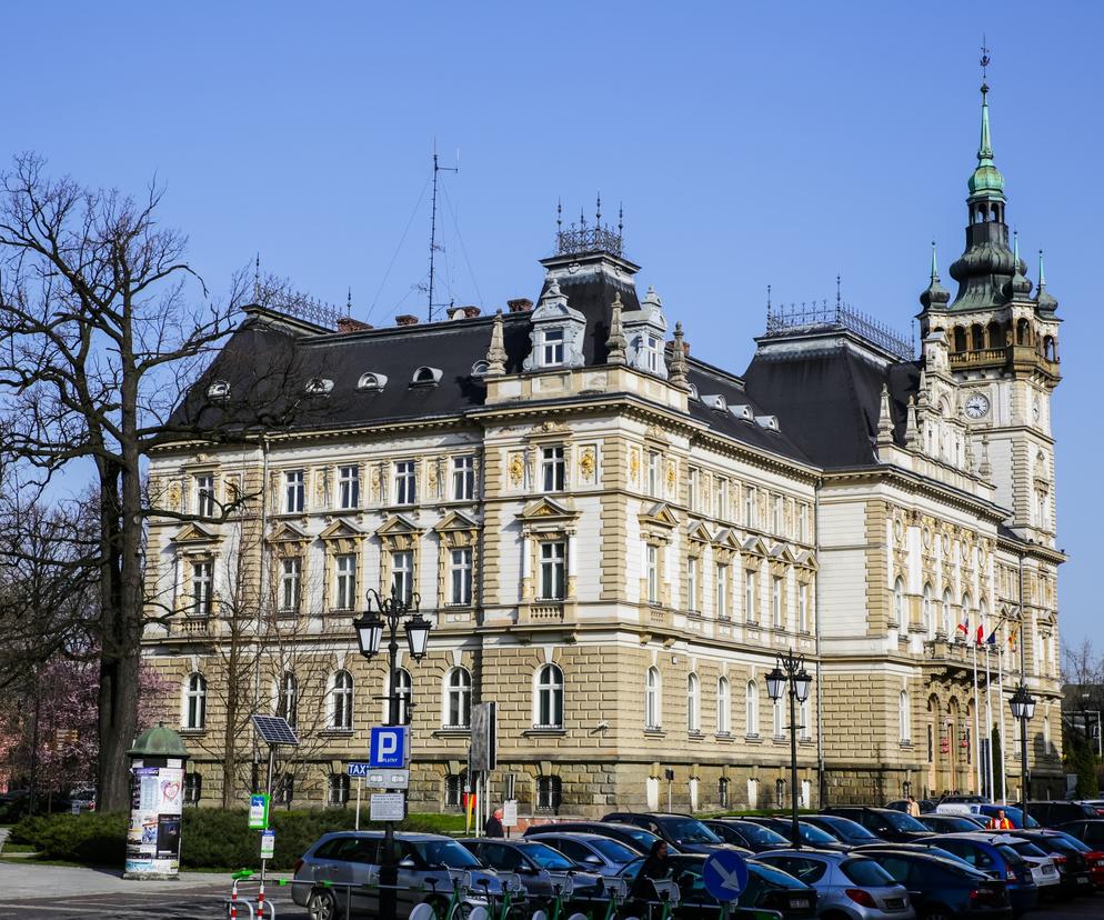 Bielsko-Biała: Radni z PIS-u chcą chronić pamięć Jana Pawła II. Budząca kontrowersje ustawa może zostać uchwalona jeszcze w tym miesiącu