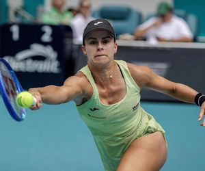 Magda Linette - Jasmine Paolini. Transmisja meczu WTA Miami 25.03.2025. O której godzinie mecz? Gdzie oglądać?