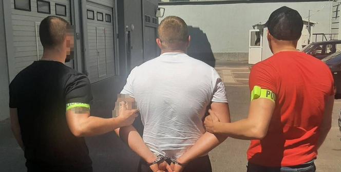 Kolejni pseudokibice w rękach policji