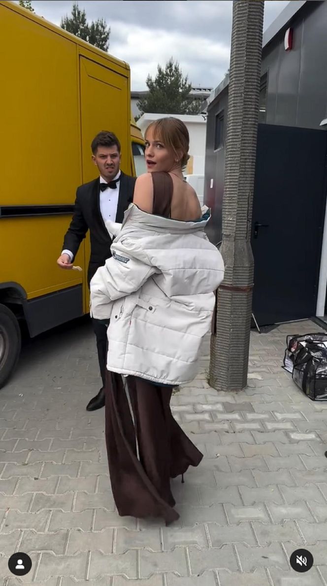 Barwy szczęścia na planie. Justin (Jasper Sołtysiewicz), Ola (Michalina Robakiewicz)