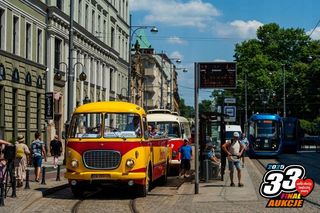 Przejazd unikalnym zabytkowym autobusem Fredruś - Wrocław