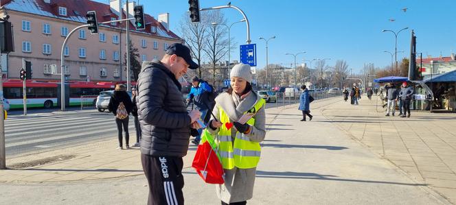 W walentynki policja przypomina, że kochać musimy się też na drodze