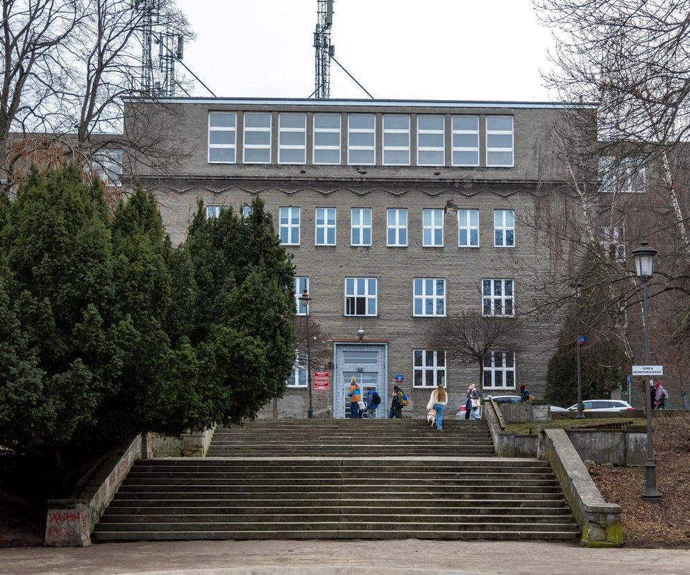 Zespół Szkół nr 23. Ul. Górnośląska 31 w Warszawie