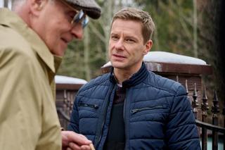 Na Wspólnej odc. 3797: Hebel (Tadeusz Huk), Robert Tadeusiak (Dariusz Wnuk)