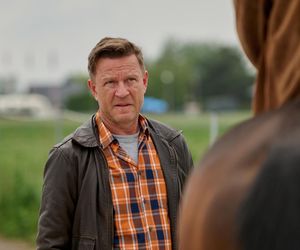 Na Wspólnej odc. 4073. Wojtek (Wojciech Błach), Juliusz (Daniel Olbrychski)