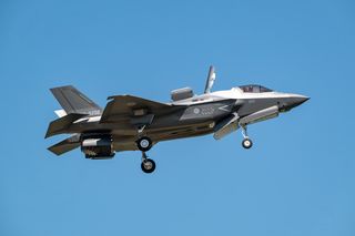 Japońskie myśliwce F-35B