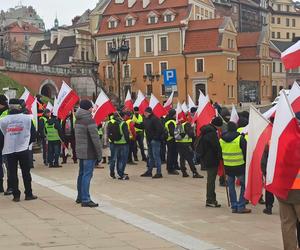 Rolnicy w Lublinie rozpoczęli przemarsz. Mamy zdjęcia!