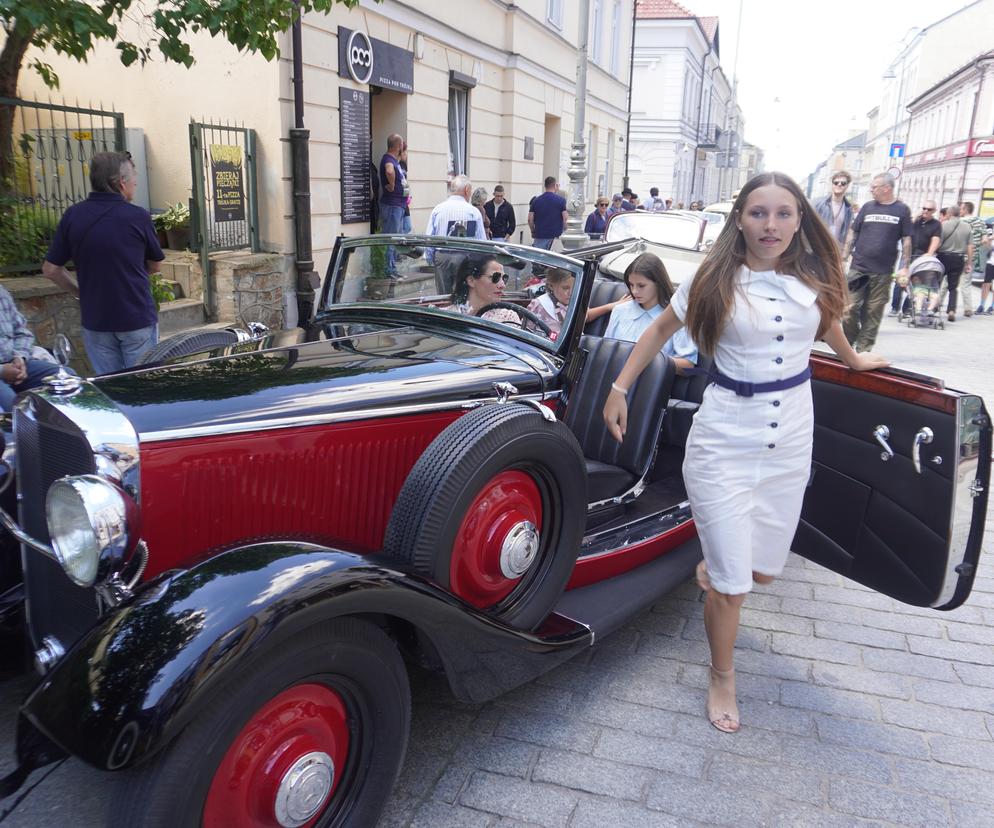 Mercedesy klasyki opanowały Kielce! Piękne auta można było podziwiać na ulicy Sienkiewicza