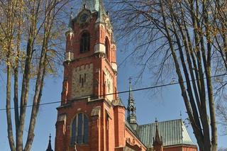 Wyjątkowy kościół na podkarpackiej wsi. Witraże wykonał bratanek Jana Matejki 