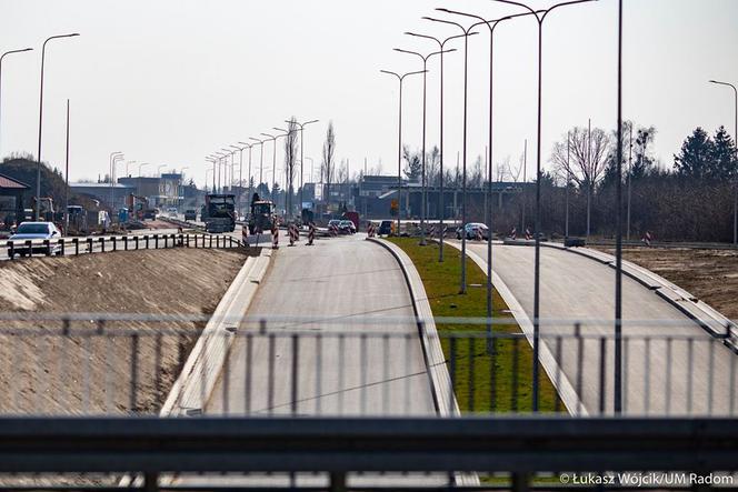 Trwają prace przy alei Wojska Polskiego! Budowa zakończy się w terminie? [FOTO]