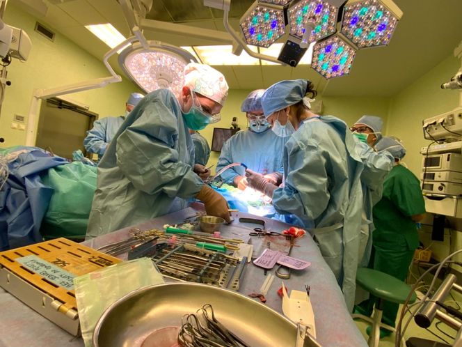 Lekarze uratowali twarz pacjenta! Użyli do tego fragmentu nogi. Pierwszy taki przypadek