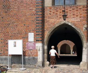   To miasto ma najładniejszy rynek w woj. warmińsko-mazurskim. Zobacz, co mówi AI