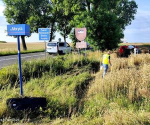 Wypadek na drodze krajowej nr 91. Śmiertelne zderzenie BMW i fiata. 50-latka nie żyje [ZDJĘCIA]