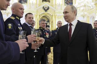 Putin po kryjomu ułaskawia morderców i gwałcicieli. Jak przeżyją wojnę, zaleją całą Rosję