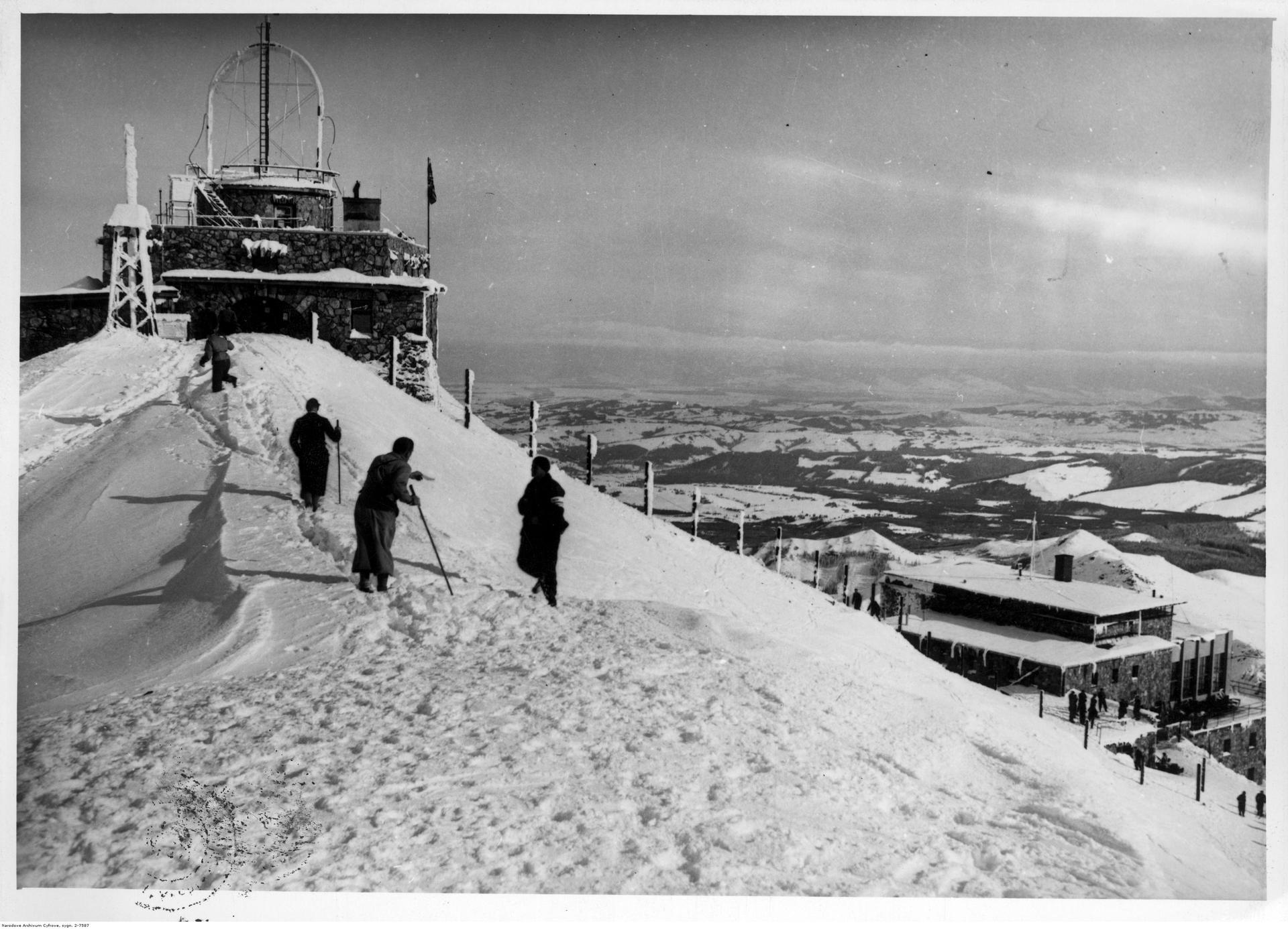 Stacje kolei linowej na Kasprowy Wierch