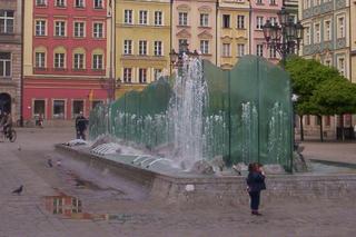 Fontanny we Wrocławiu znowu działają. Kiedy włączą fontannę na Rynku?