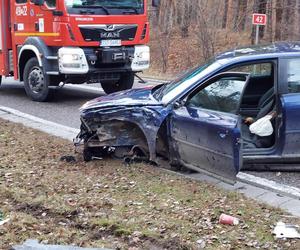 Trzy godziny, trzy wypadki! DK 42 w Krynkach zdezrenie Forda i Audi