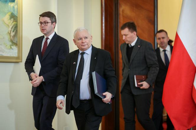PRZEDTERMINOWE wybory do Sejmu?! Dawny współpracownik Kaczyńskiego się wygadał