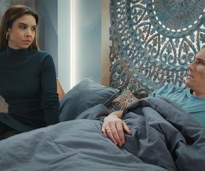 M jak miłość, odcinek 1871: Olek (Maurycy Popiel), Aneta (Ilona Jansyt) 