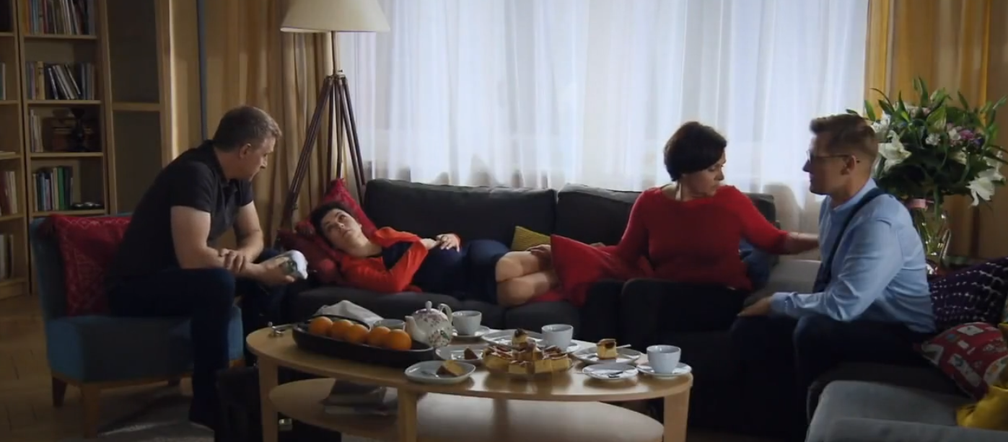 M jak miłość odcinek 1400, Kinga (Katarzyna Cichopek), Artur (Robert Moskwa), Marysia (Małgorzata Pieńkowska)