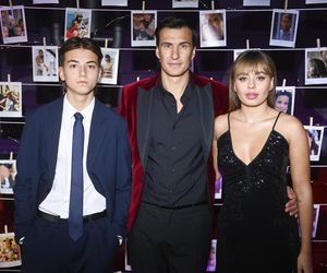 Syn Anny Przybylskiej modelem! Tak Szymon Bieniuk zaprezentował się na wybiegu obok Sworowskiej, Popiel i Kupisza