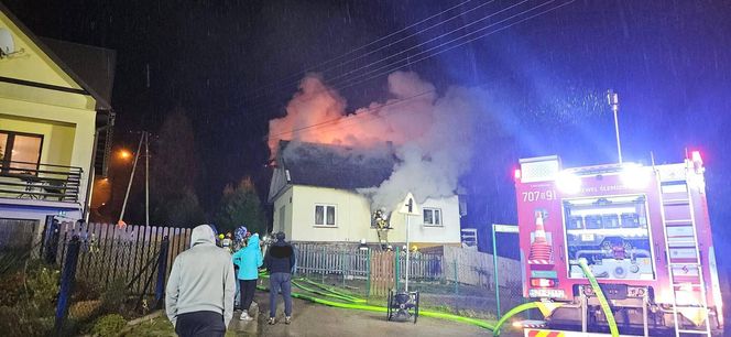 Pożar budynku mieszkalnego w Pewel Ślemieńskiej