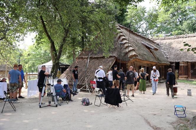 W Muzeum Wsi Lubelskiej w Lublinie trwają zdjęcia do filmu  pt. „Zegar” 