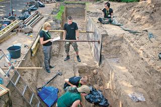 Archeolodzy muszą wrócić na Łączkę