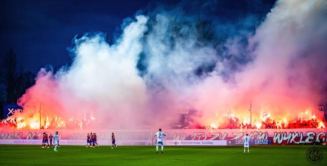 Raków Częstochowa kontra Lech Poznań 4:0. Tak bawili się kibice