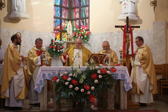 Bp Janusz Mastalski: rodziny są wybrane, zaproszone do modlitwy, posłuszeństwa słowu i do modlitwy