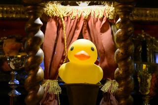 Powstał Kościół Gumowej Kaczuszki. Możesz się do niej modlić nawet w wannie